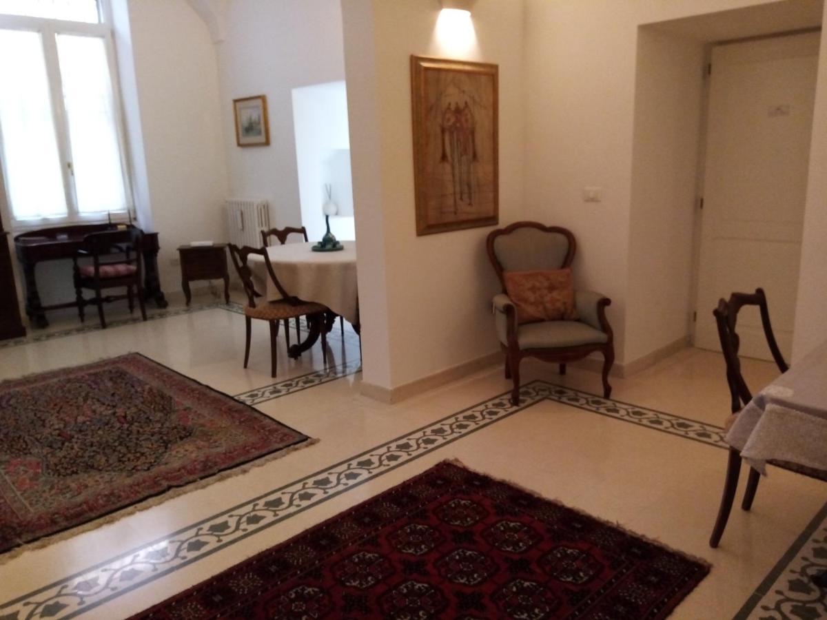 Dimora Storica Le Perle Acomodação com café da manhã Lecce Exterior foto