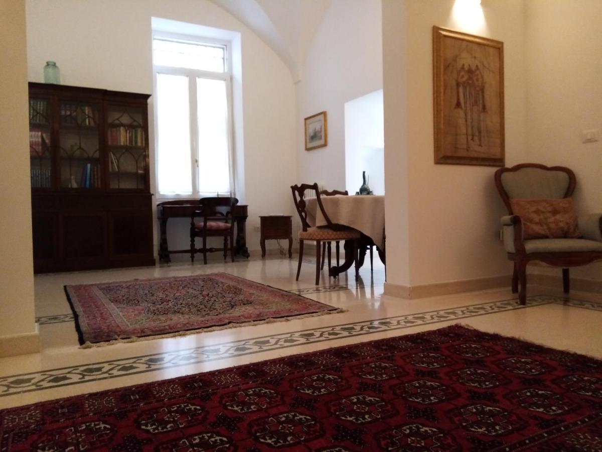 Dimora Storica Le Perle Acomodação com café da manhã Lecce Exterior foto