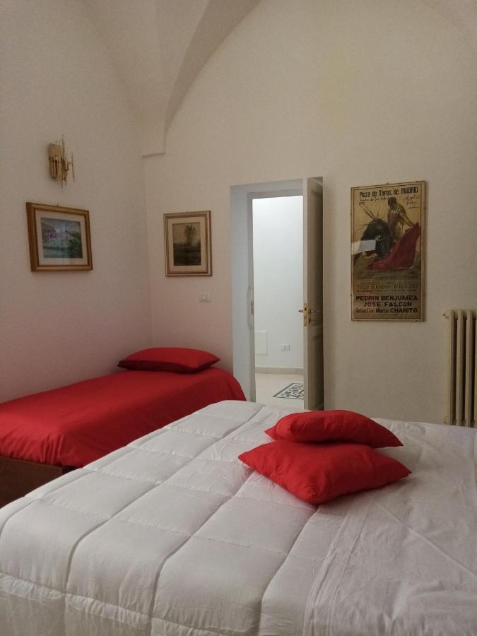 Dimora Storica Le Perle Acomodação com café da manhã Lecce Exterior foto