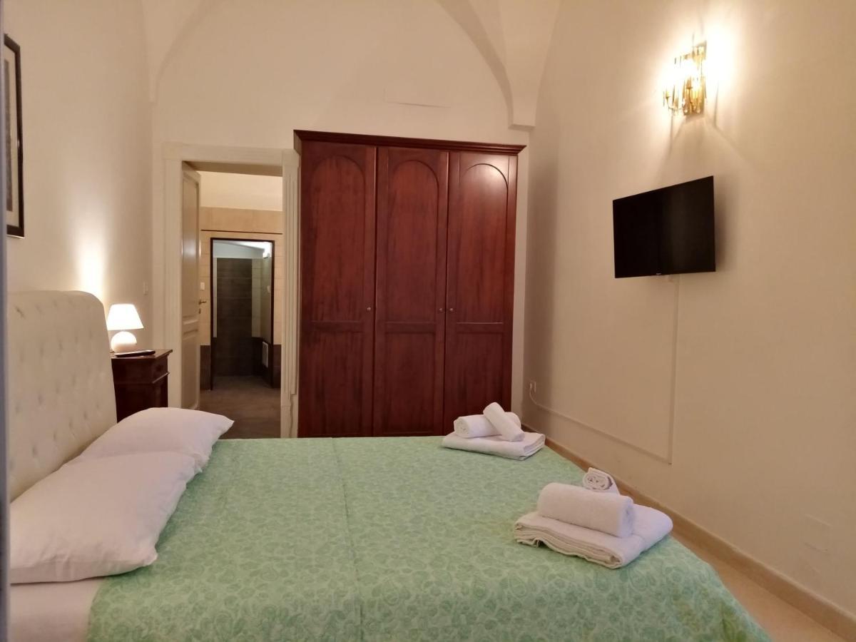 Dimora Storica Le Perle Acomodação com café da manhã Lecce Exterior foto