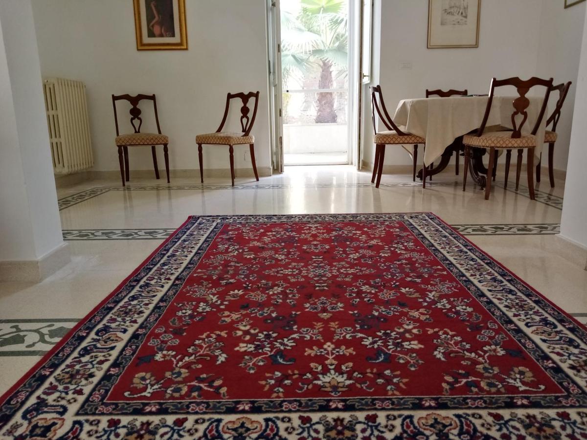 Dimora Storica Le Perle Acomodação com café da manhã Lecce Exterior foto