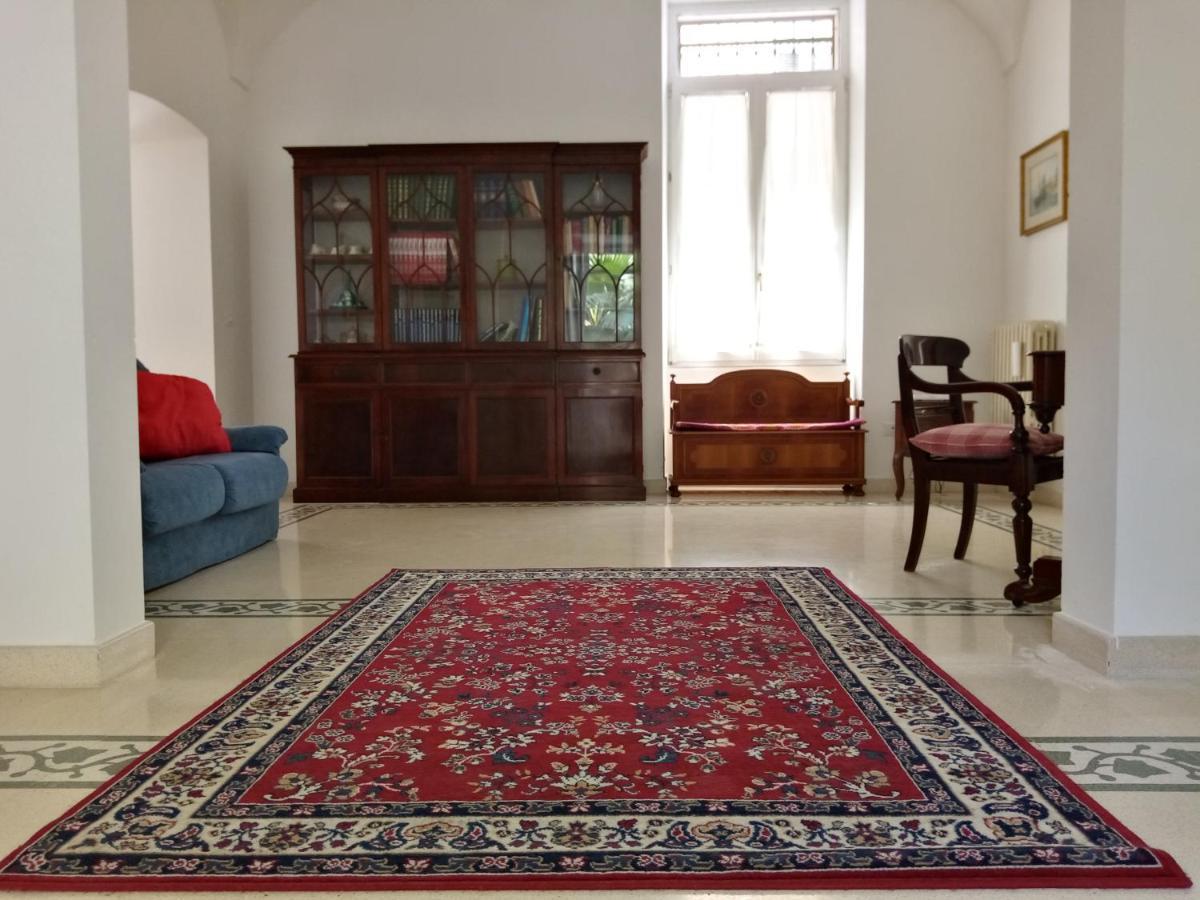 Dimora Storica Le Perle Acomodação com café da manhã Lecce Exterior foto