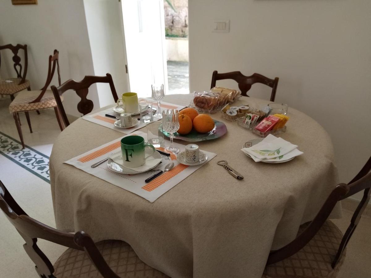 Dimora Storica Le Perle Acomodação com café da manhã Lecce Exterior foto